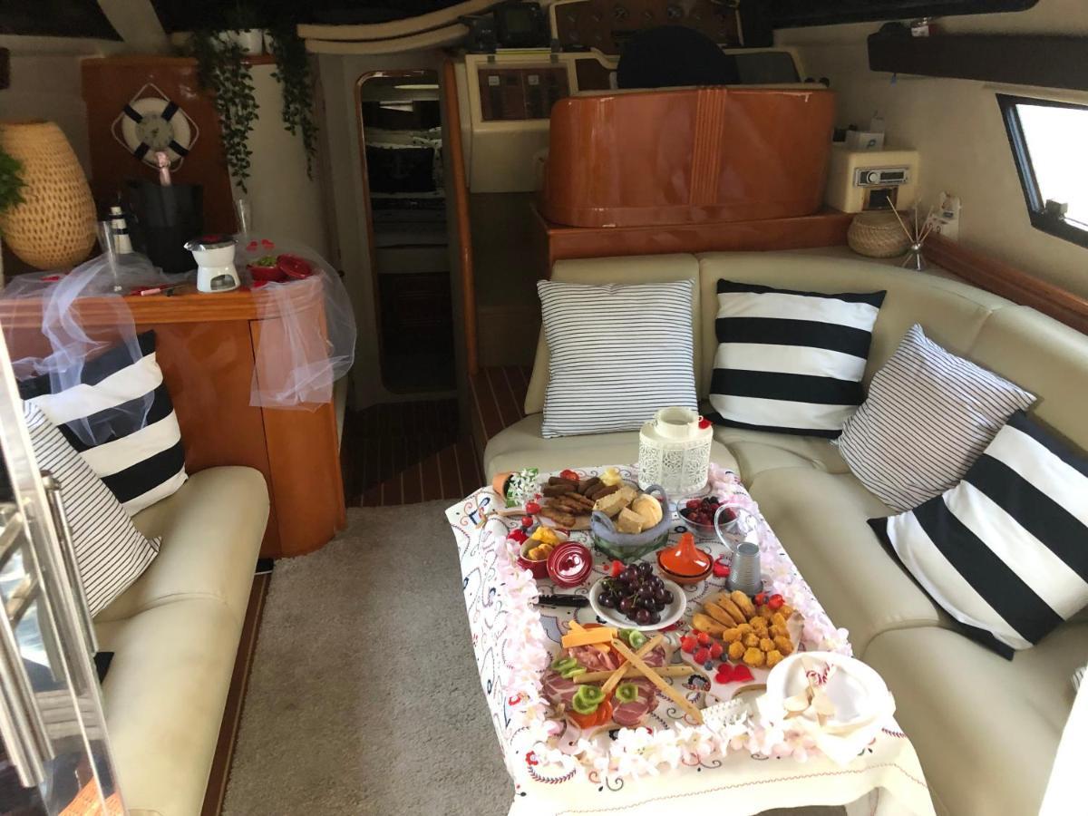 Отель Aquadouro Yacht Radames - Sleep Boat Experience Каштелу-ди-Пайва Экстерьер фото