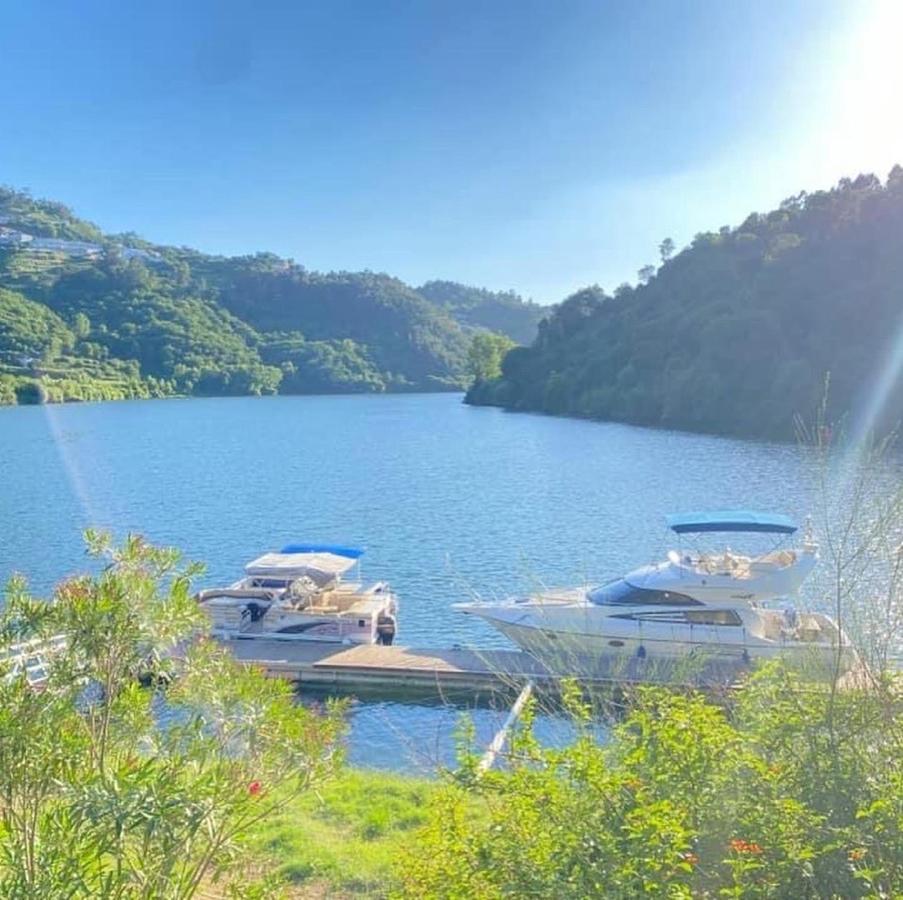 Отель Aquadouro Yacht Radames - Sleep Boat Experience Каштелу-ди-Пайва Экстерьер фото